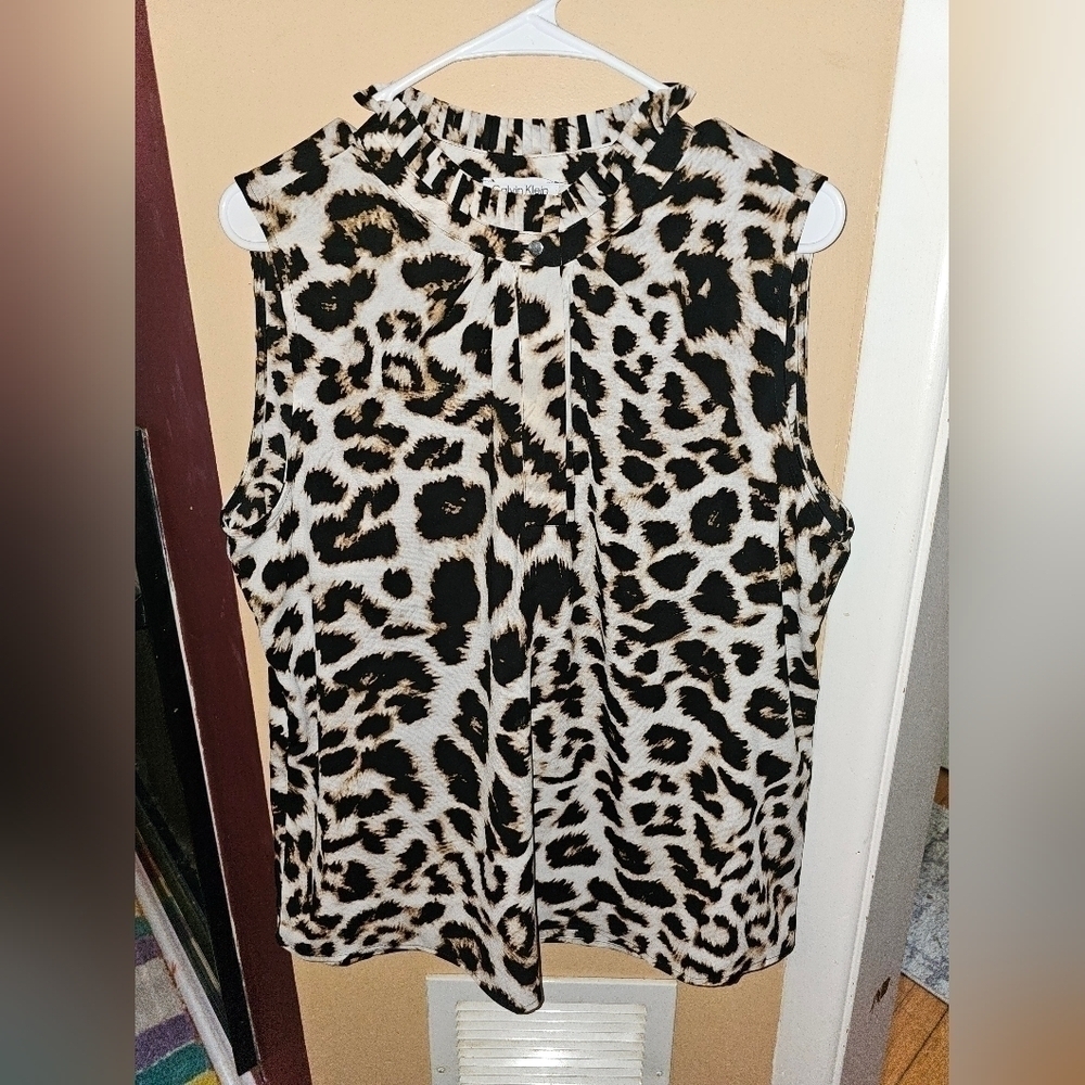 Calvin Klein Women's Blouse Cheeta Print XL